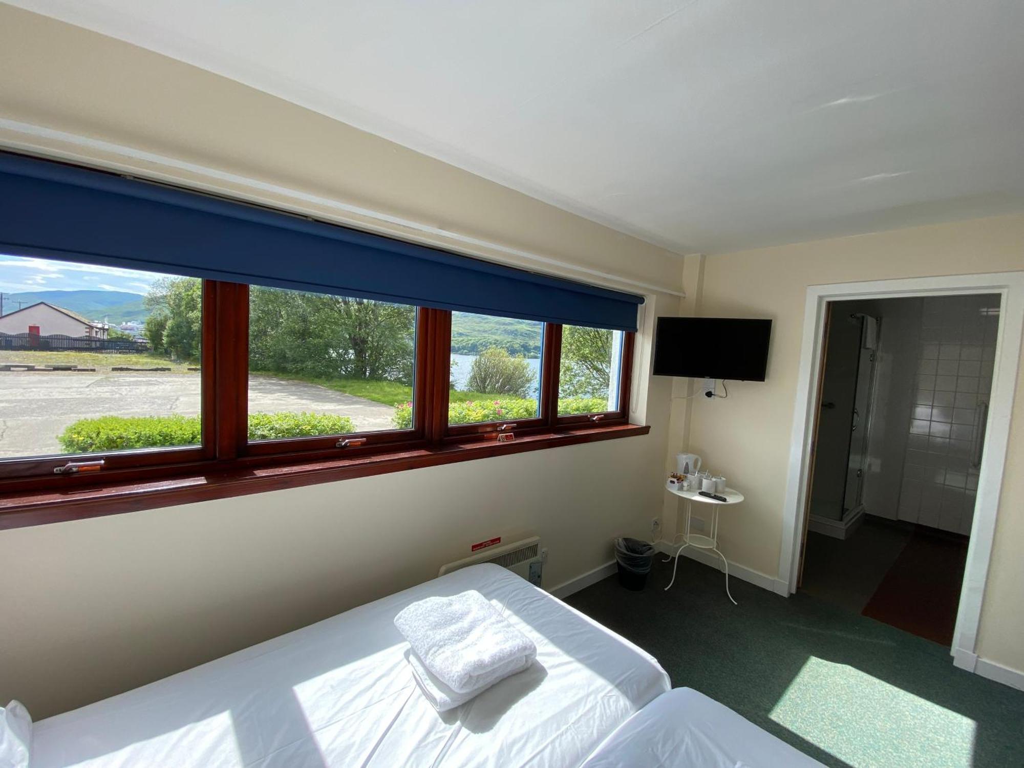 Waterfront Lodge - Accommodation Only Fort William Phòng bức ảnh