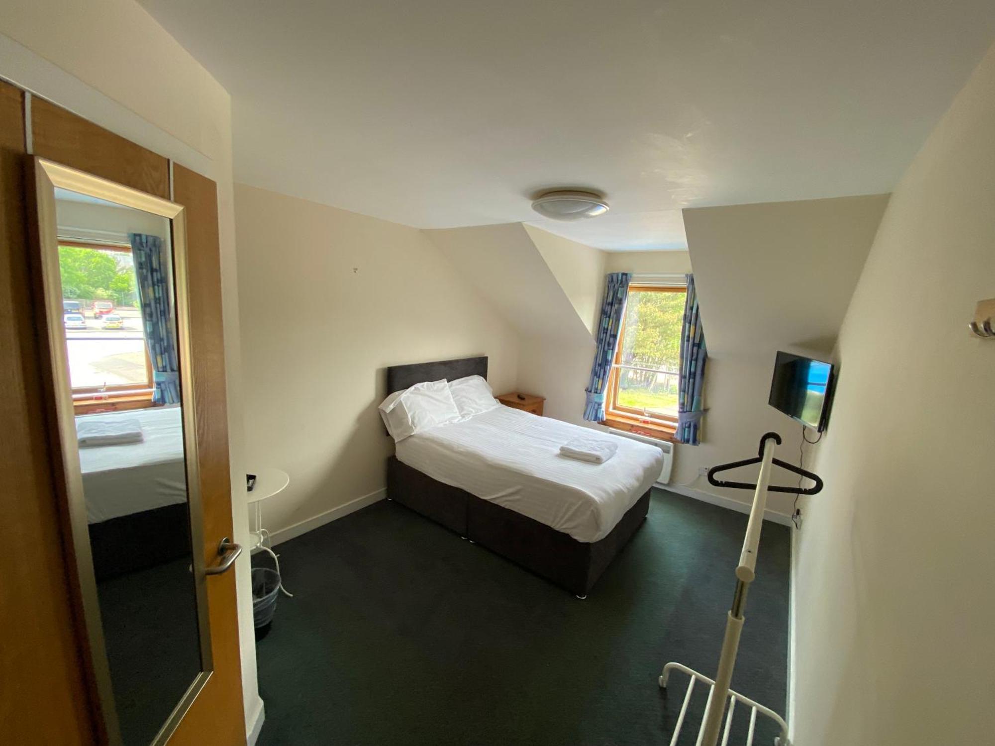 Waterfront Lodge - Accommodation Only Fort William Phòng bức ảnh